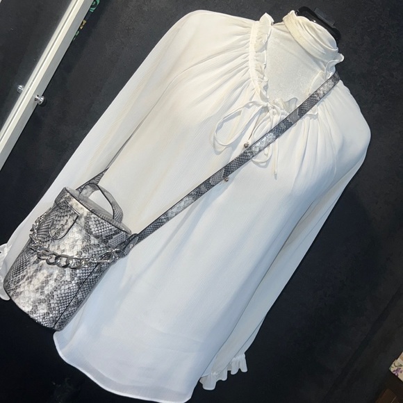 🚨Firm🚨 Circus by Sam Edelman
Canyon Barrel Black White gray - Picture 9 of 12